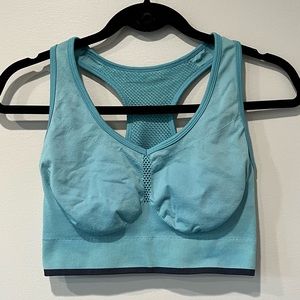Zella Pure Seamless Sportsbra in Blue, Size M